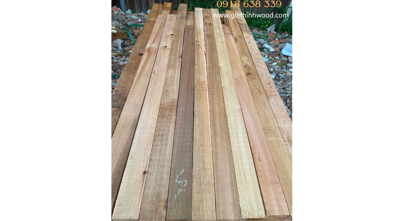 GỖ TUYẾT TÙNG ĐỎ CANADA (WESTERN RED CEDAR) Gỗ tuyết tùng đỏ canada