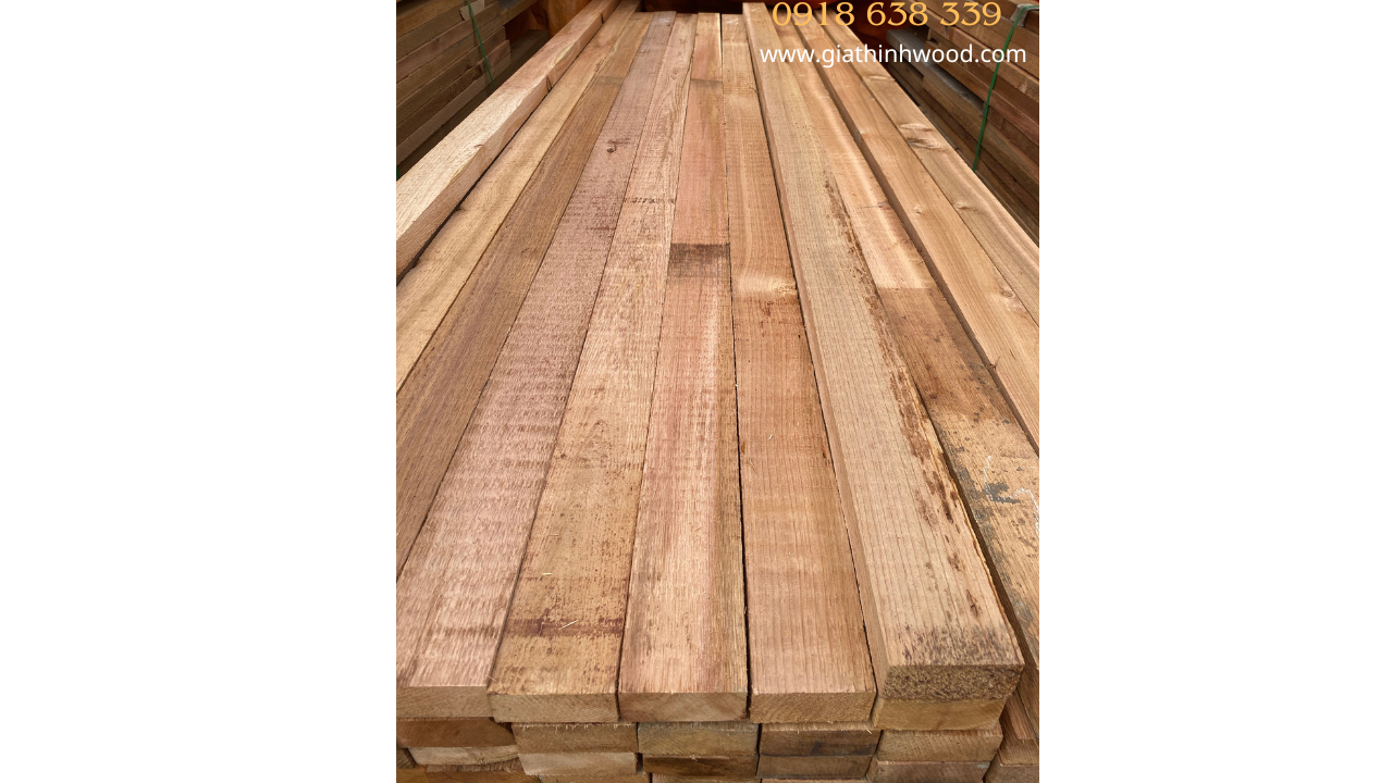 GỖ TUYẾT TÙNG ĐỎ CANADA (WESTERN RED CEDAR) Gỗ tuyết tùng đỏ canada