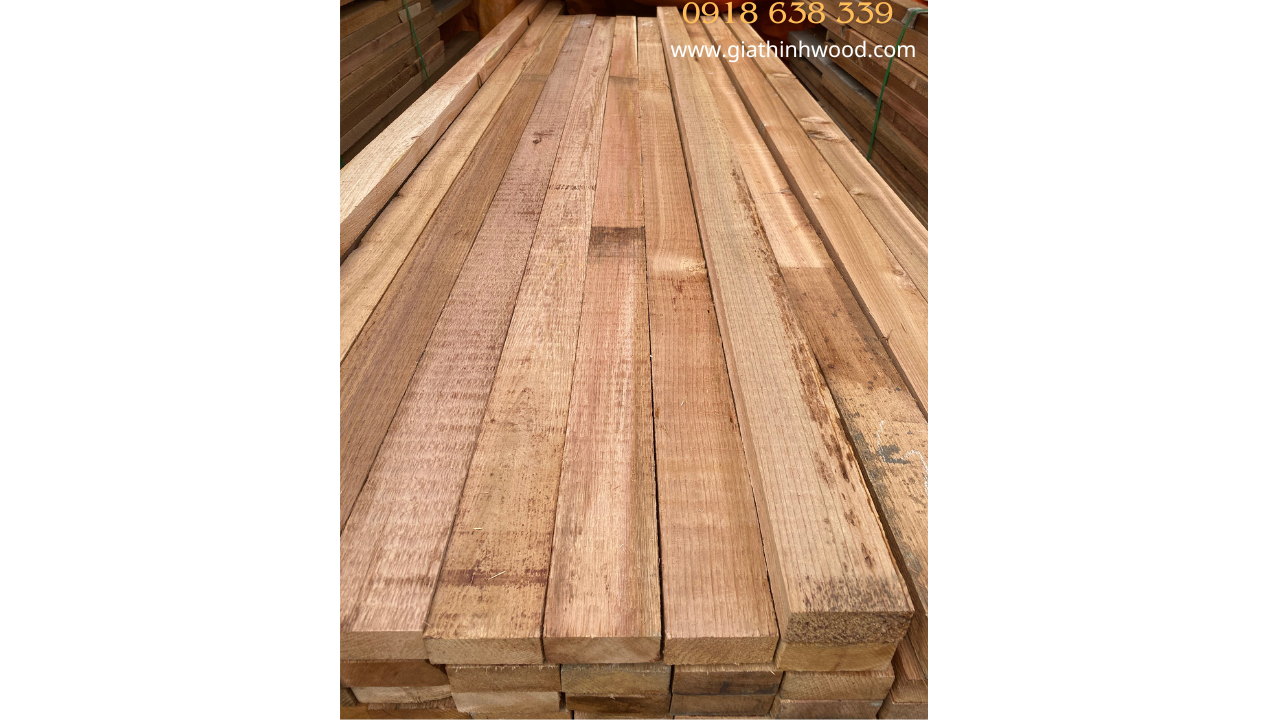 GỖ TUYẾT TÙNG ĐỎ CANADA (WESTERN RED CEDAR) Gỗ tuyết tùng đỏ canada